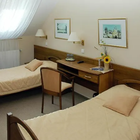 Отель Restaurant Modra Hvezda *